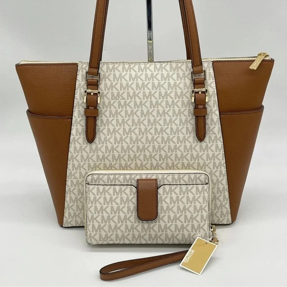 Michael Kors LG Charlotte Tote Bag & Large MF Flat Phone Case Wallet Vanilla - Picture 4 of 13